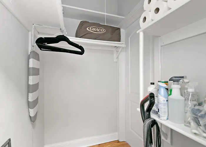 1br Lively & Rejuvenating In Prime Location - Roscoe 2m Chicago